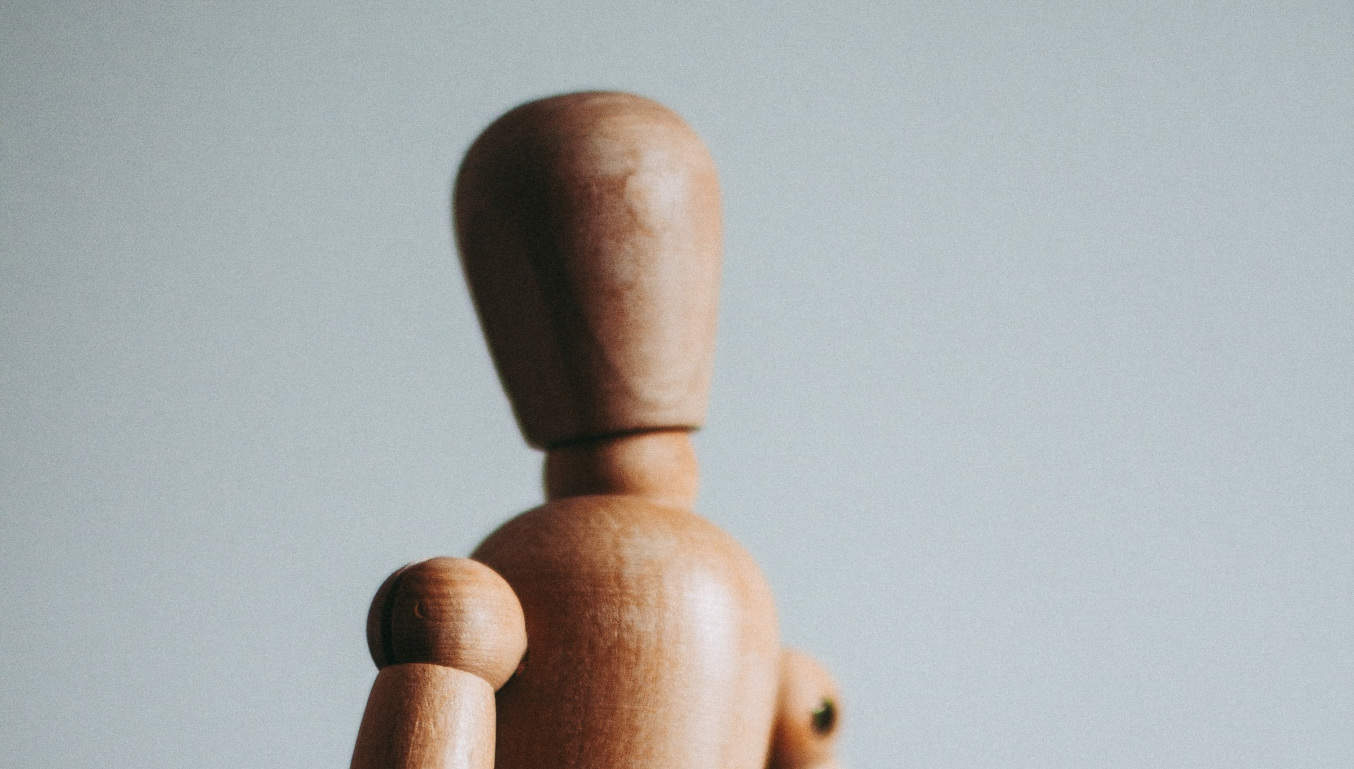 wooden-artisit-manikin