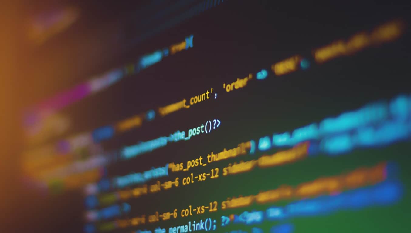 html-coding-on-computer-screen