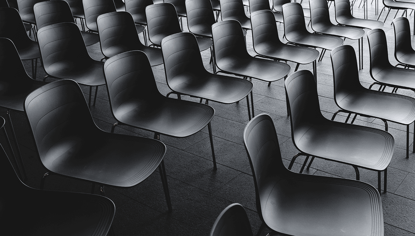black-chair-theatre-style-meeting