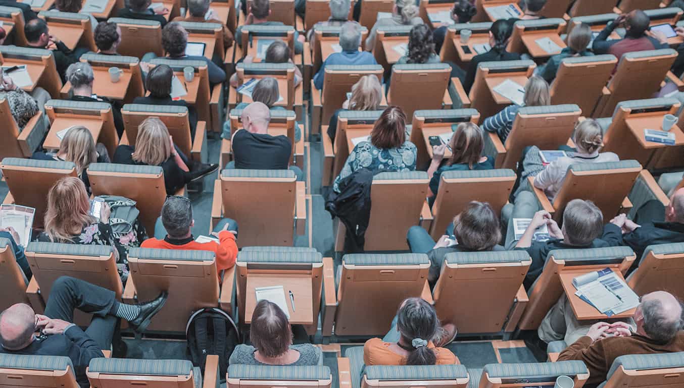 education_lecture_hall-students