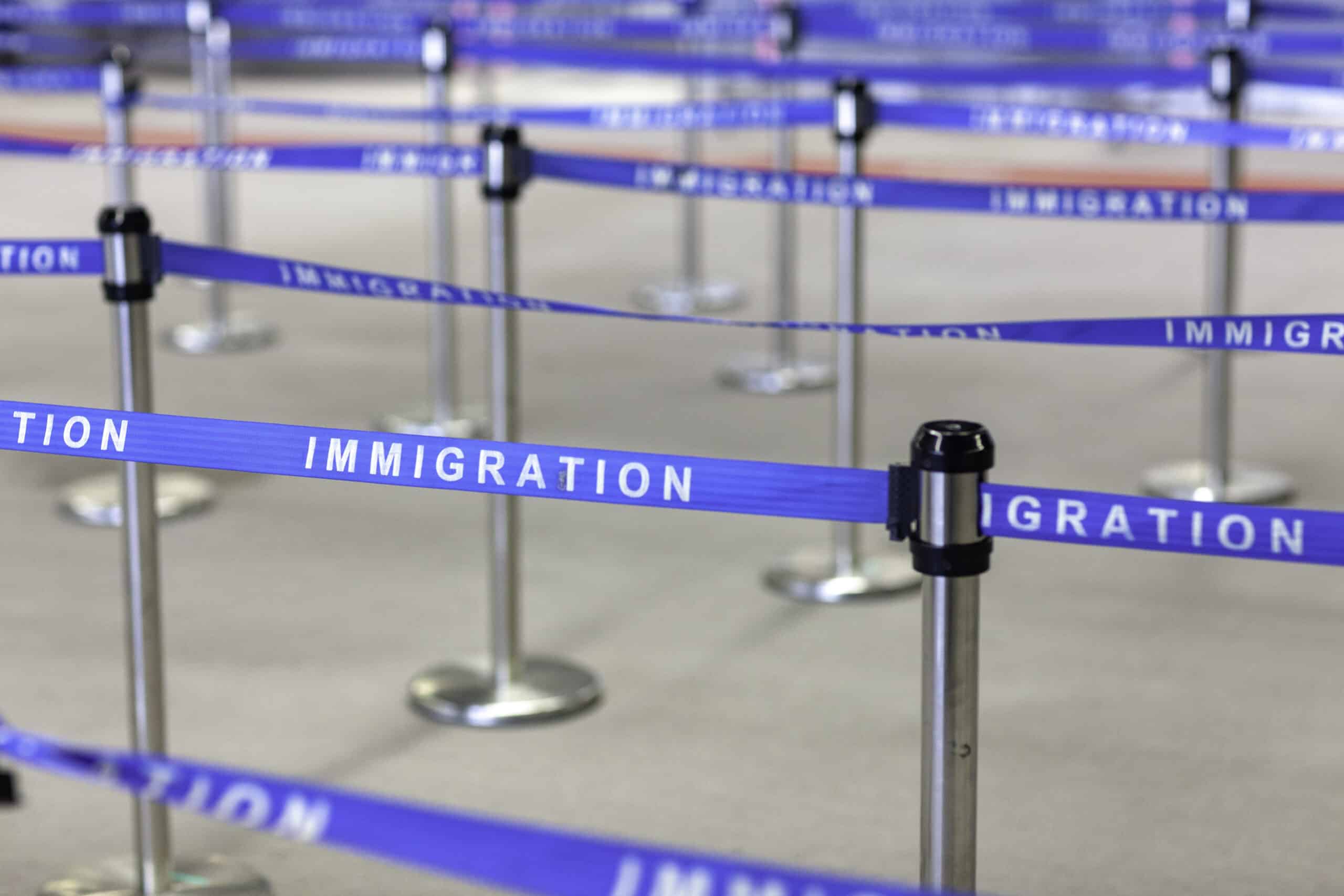 immigration-board-line|immigration-board-line