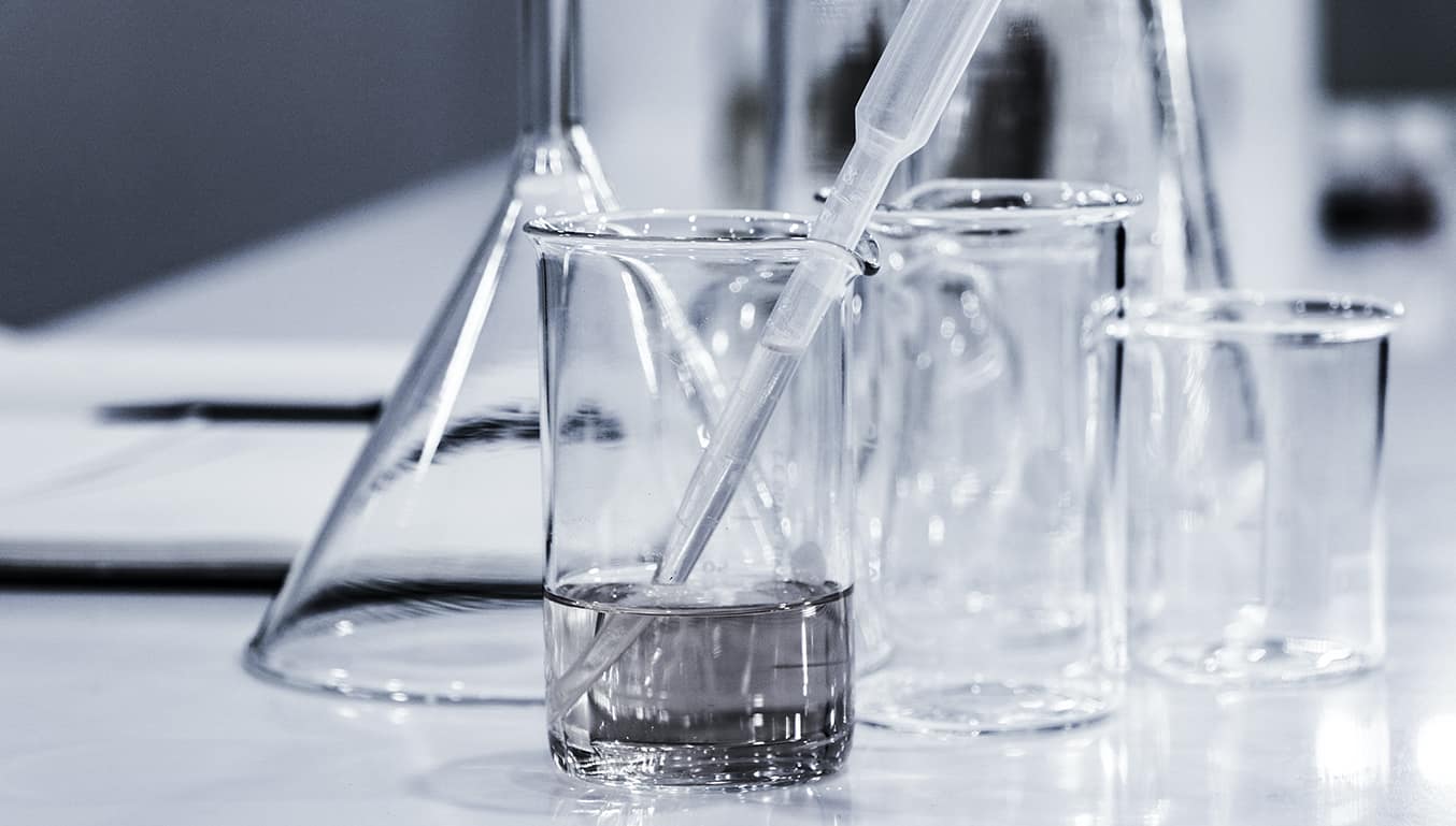 science-chemistry-scientists-petri-dish
