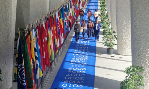 ILO Conferce - Walkway